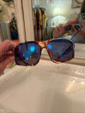 Stylish Multicolor Women's Sunglasses with Blue Mirrored Lenses